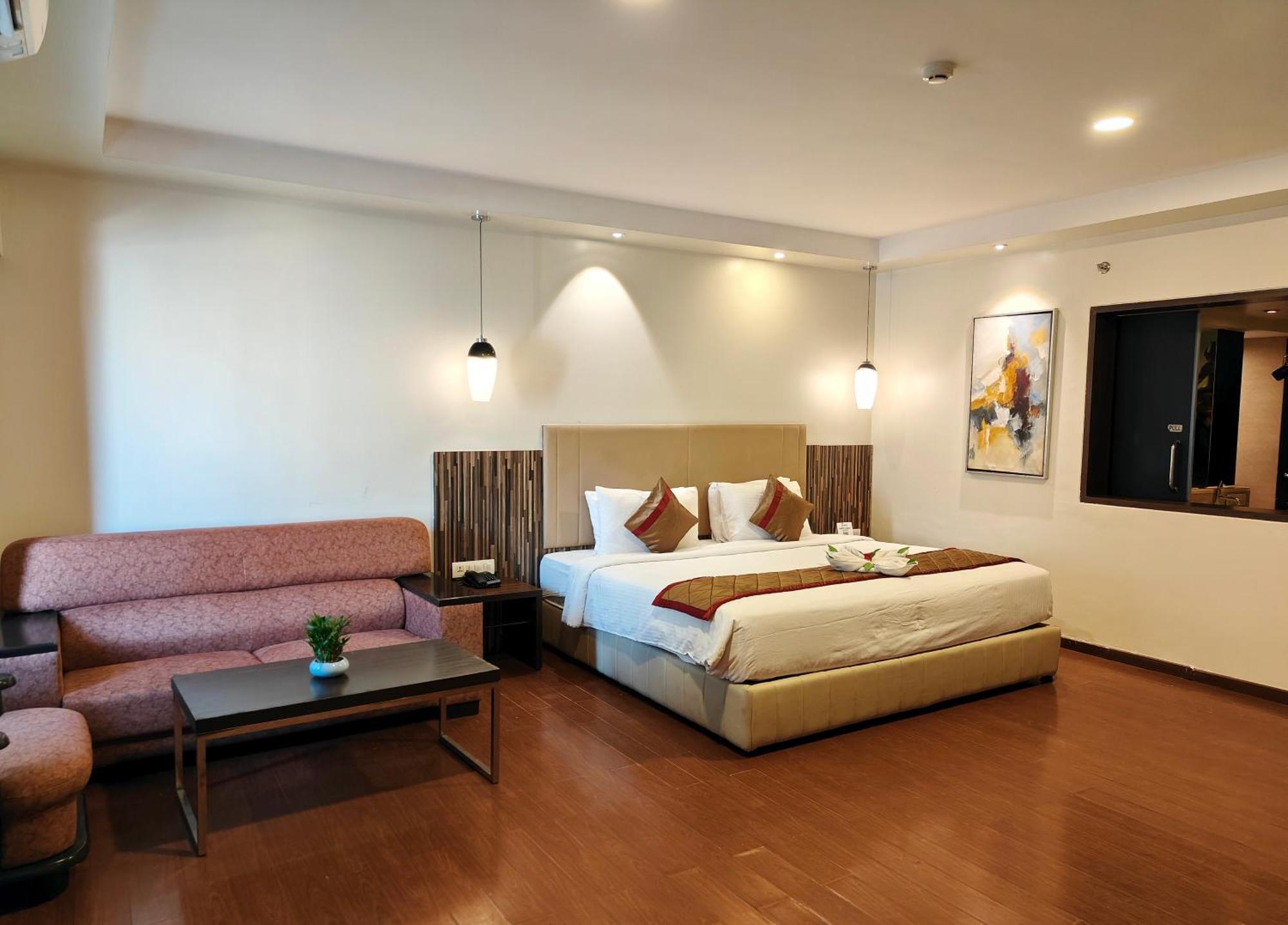 The Altruist Business Hotel Kharadi Púna Exteriér fotografie